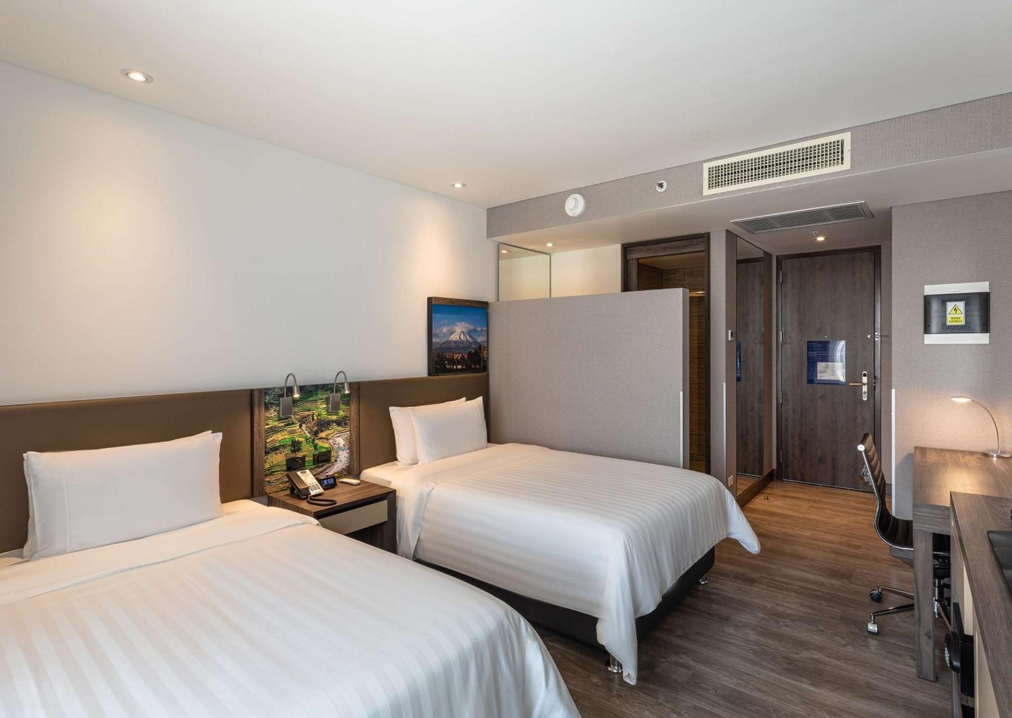 Hotel Hampton By Hilton Arequipa Extérieur photo
