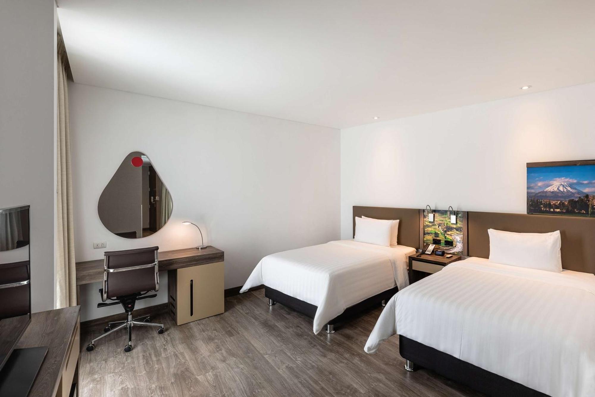 Hotel Hampton By Hilton Arequipa Extérieur photo